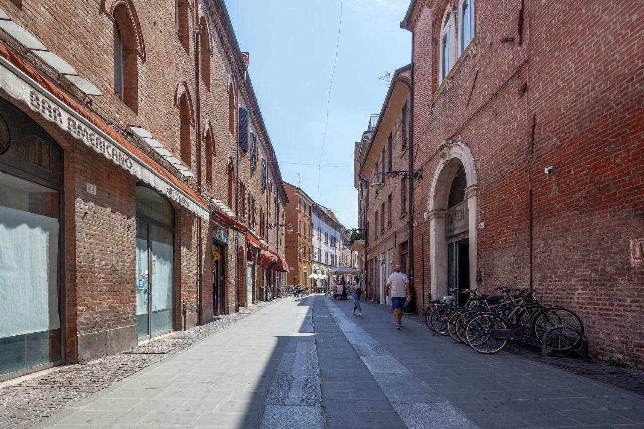 Ferrara Mercato Fancy Studio Экстерьер фото